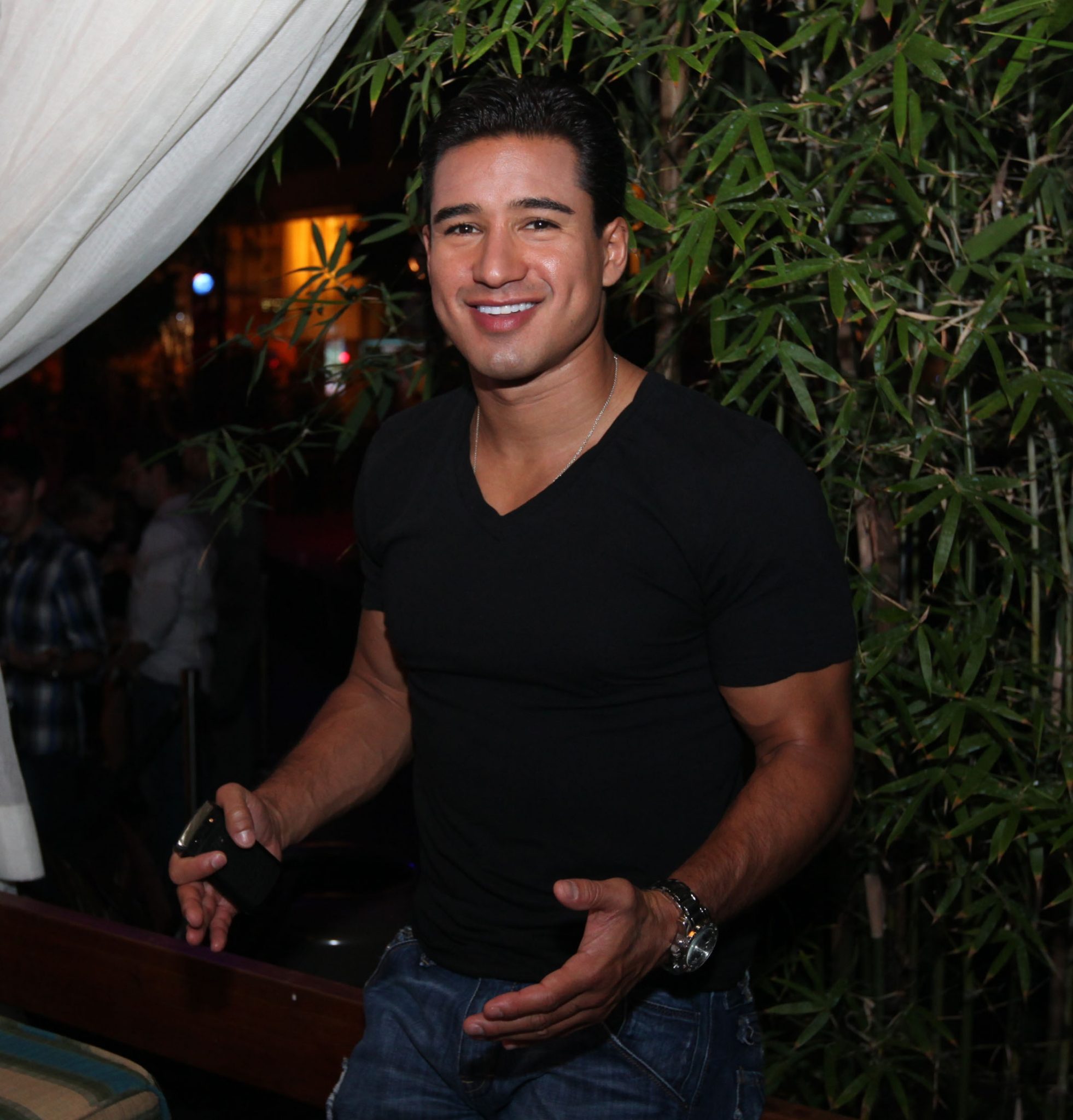mario-lopez-at-the-pool-after-dark1